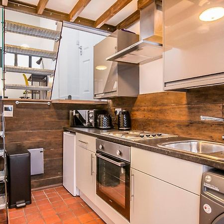Split level Studio Apartment in Camden Londra Esterno foto
