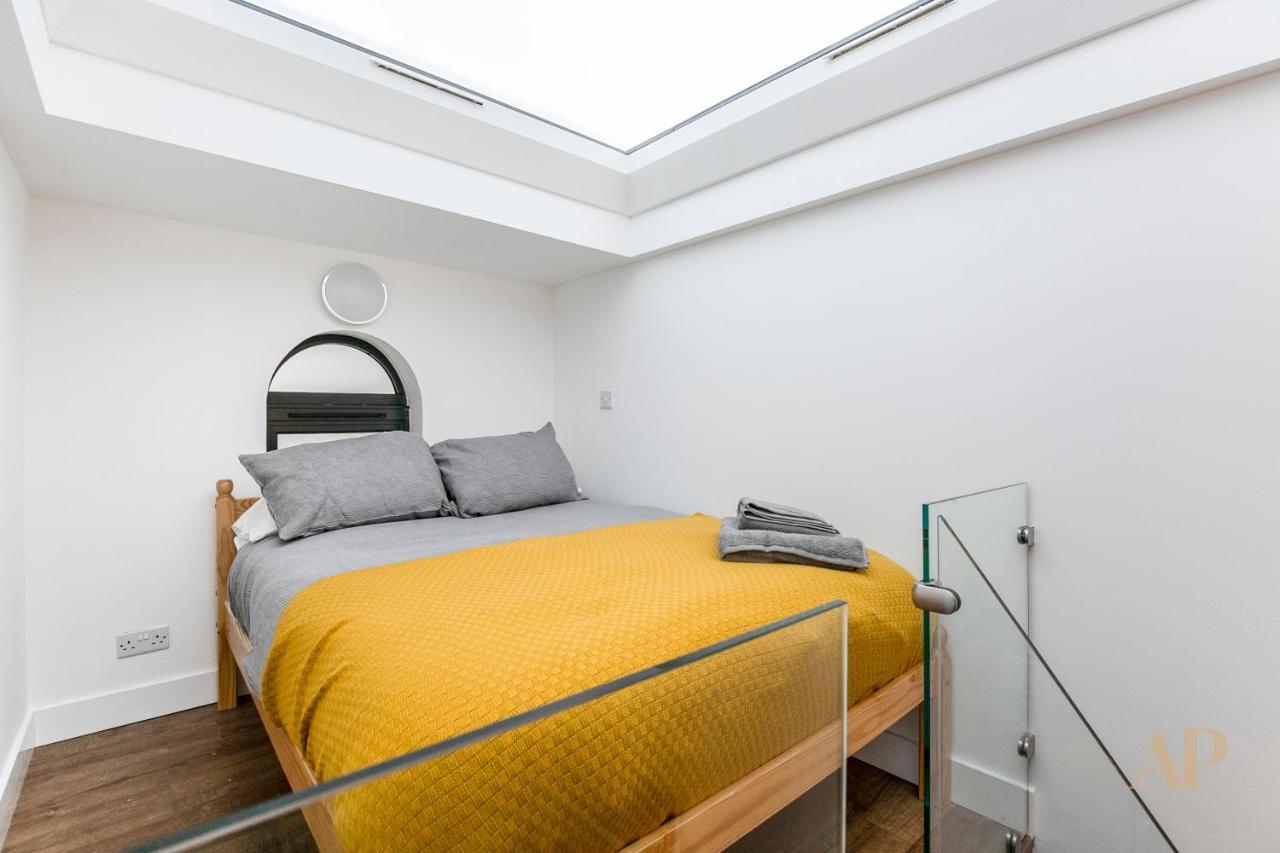 Split level Studio Apartment in Camden Londra Esterno foto
