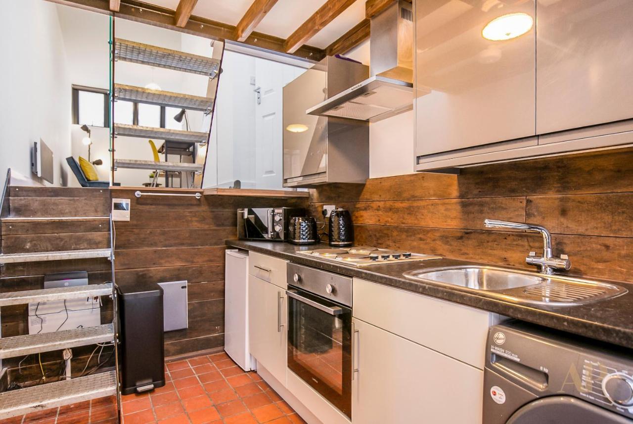 Split level Studio Apartment in Camden Londra Esterno foto
