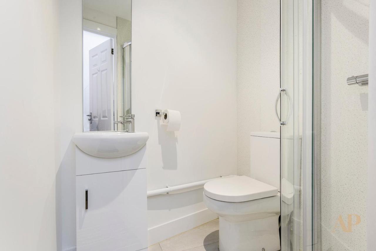 Split level Studio Apartment in Camden Londra Esterno foto