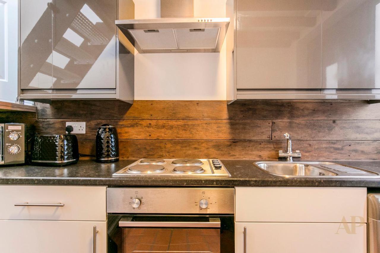 Split level Studio Apartment in Camden Londra Esterno foto